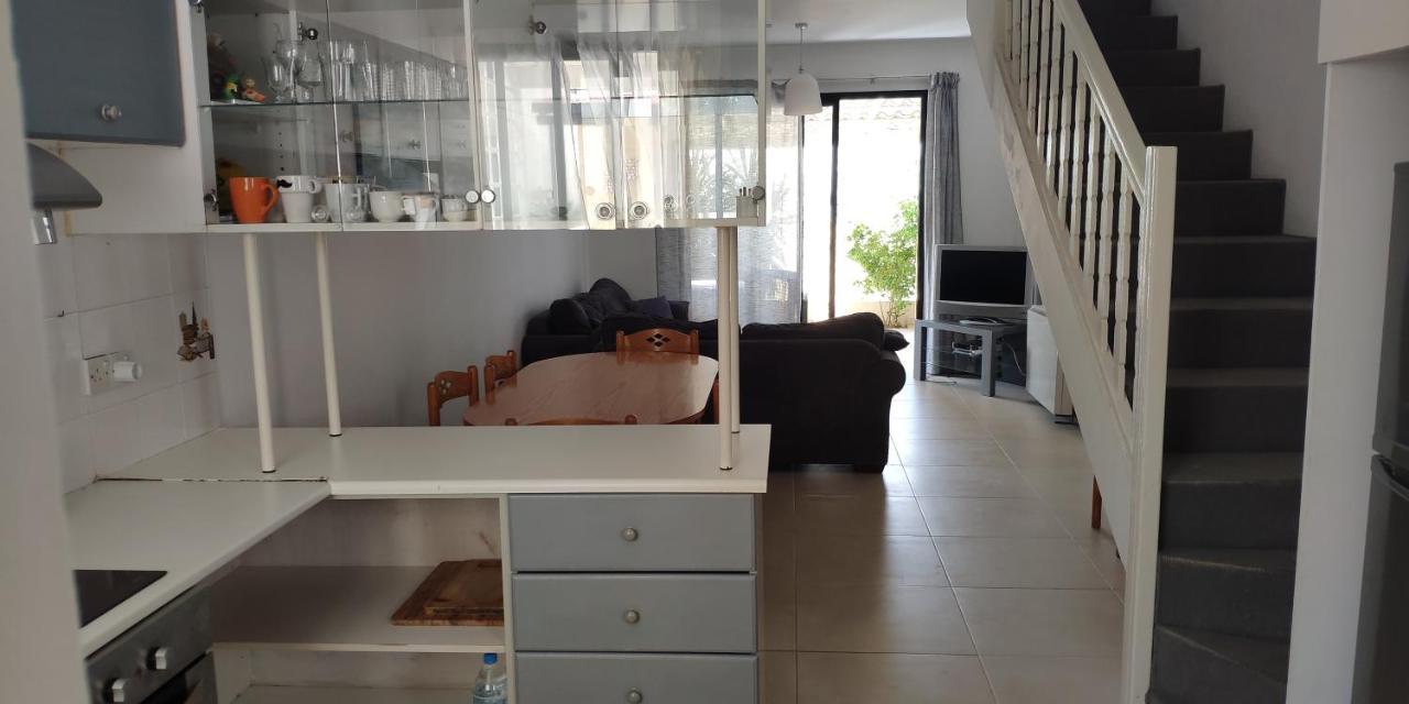 Villa Isabella Townhouse Paphos Exterior foto